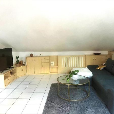 Moeblierte 3 Zimmer Apartment - Mit Smart Tv, Wlan Und Kostenfreie Parkplaetze Schloß Holte-Stukenbrock 外观 照片